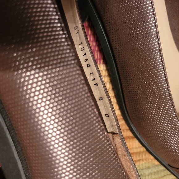 SALVATORE Farragamo Shoes - Picture 4 of 7